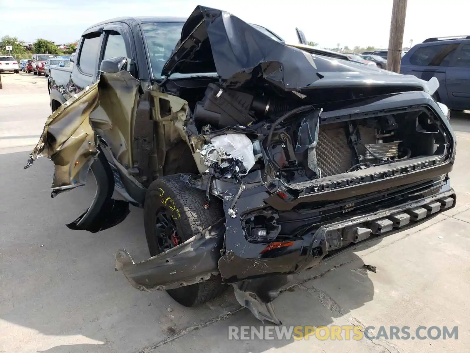 1 Photograph of a damaged car 5TFCZ5AN8KX207868 TOYOTA TACOMA 2019