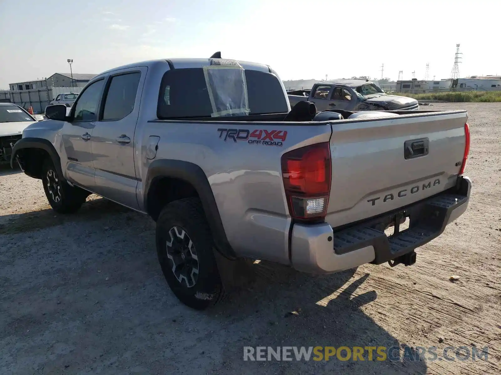 3 Photograph of a damaged car 5TFCZ5AN8KX209278 TOYOTA TACOMA 2019