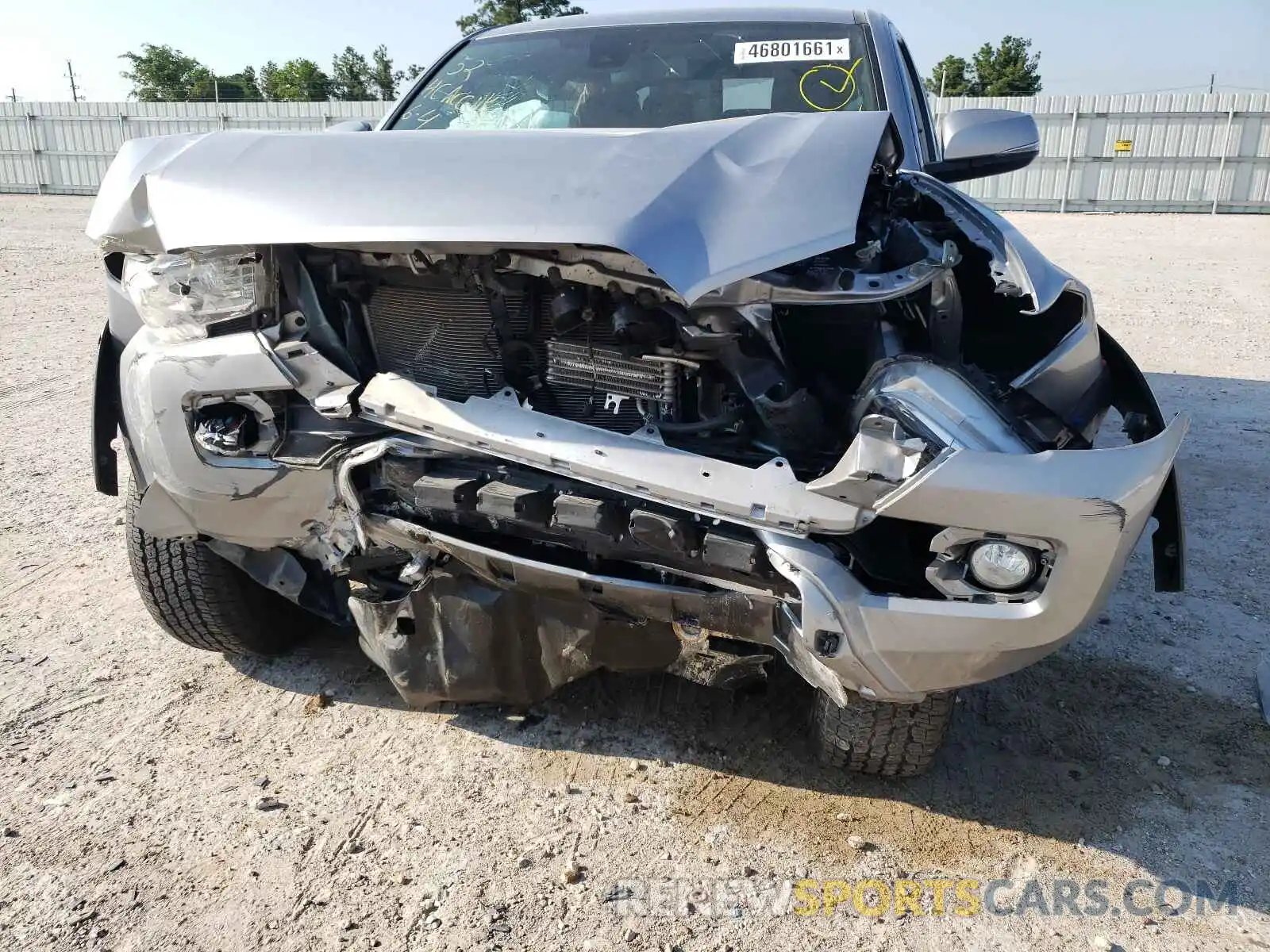 9 Photograph of a damaged car 5TFCZ5AN8KX209278 TOYOTA TACOMA 2019