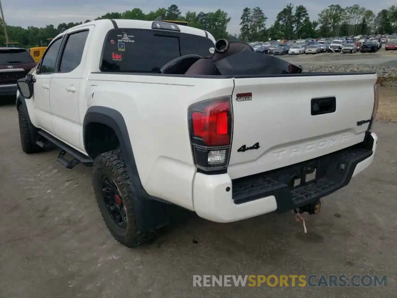 3 Photograph of a damaged car 5TFCZ5AN8KX210012 TOYOTA TACOMA 2019