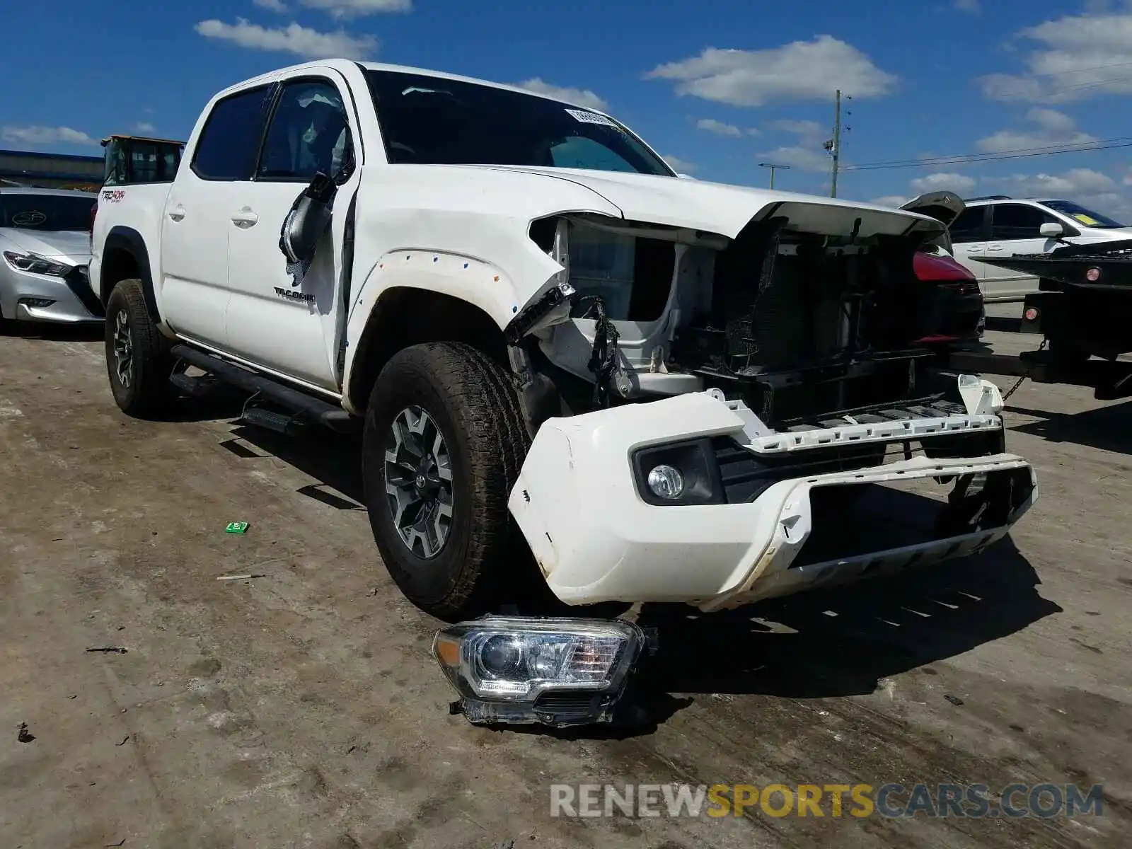 1 Photograph of a damaged car 5TFCZ5AN8KX210625 TOYOTA TACOMA 2019