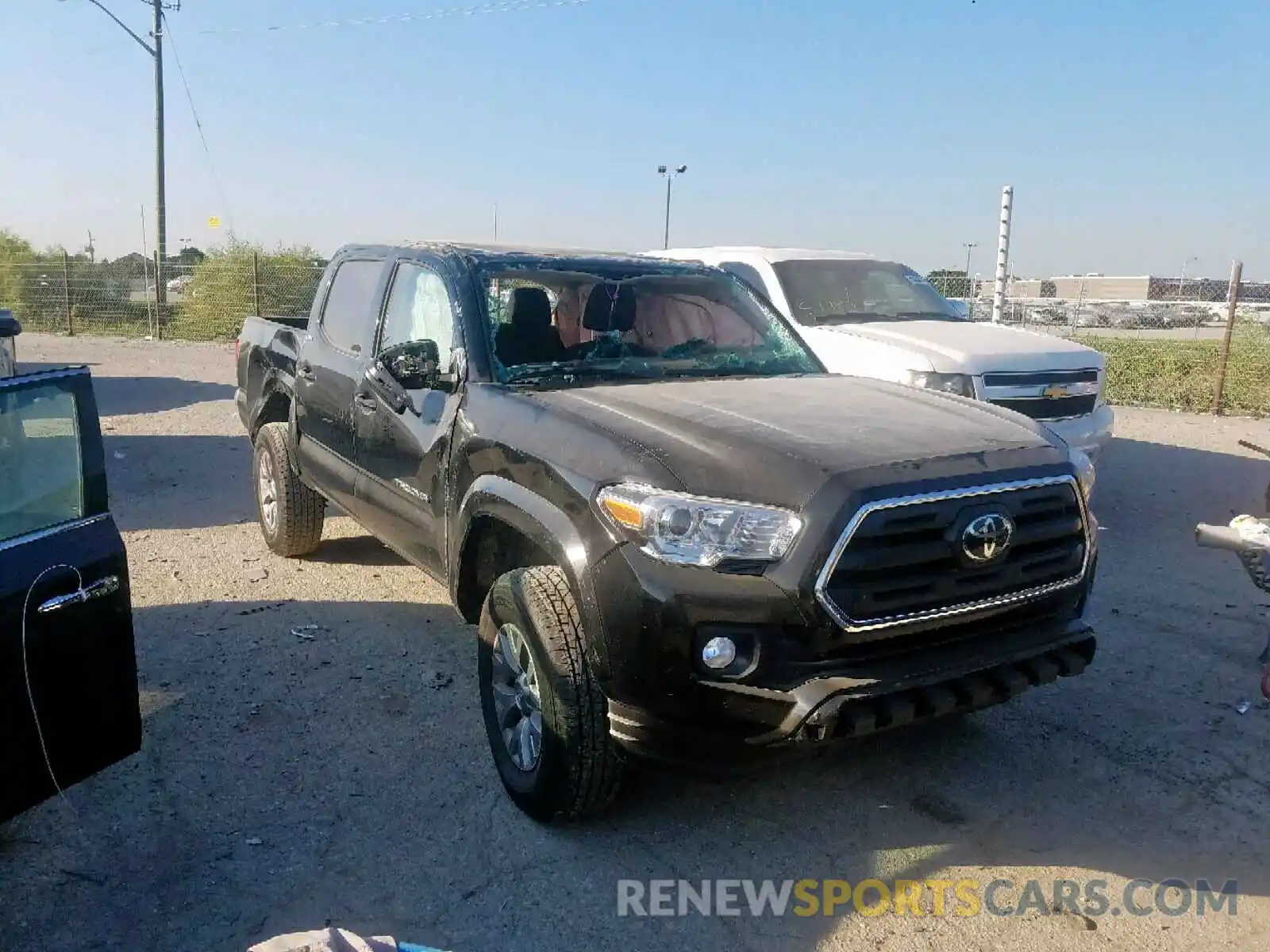 1 Photograph of a damaged car 5TFCZ5AN9KX174119 TOYOTA TACOMA 2019