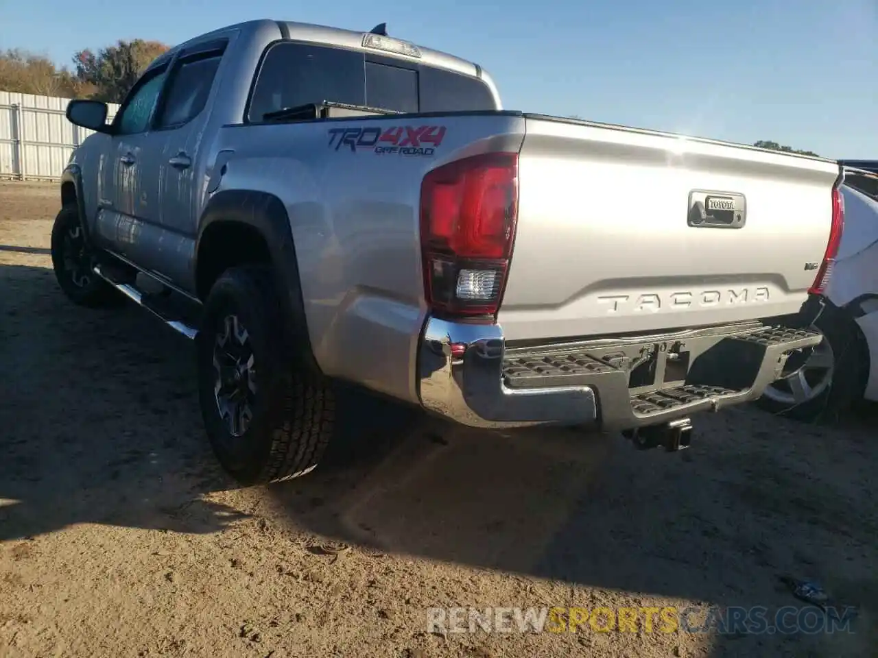 3 Photograph of a damaged car 5TFCZ5AN9KX176517 TOYOTA TACOMA 2019