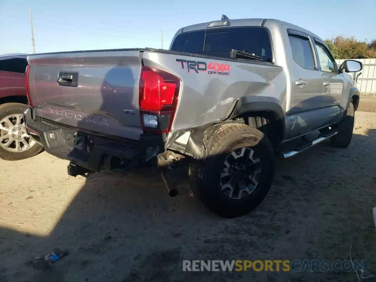 9 Photograph of a damaged car 5TFCZ5AN9KX176517 TOYOTA TACOMA 2019