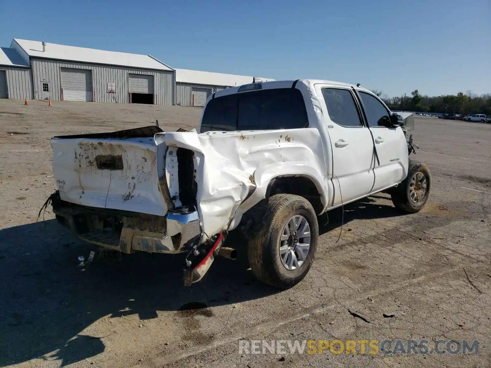 4 Photograph of a damaged car 5TFCZ5AN9KX180146 TOYOTA TACOMA 2019