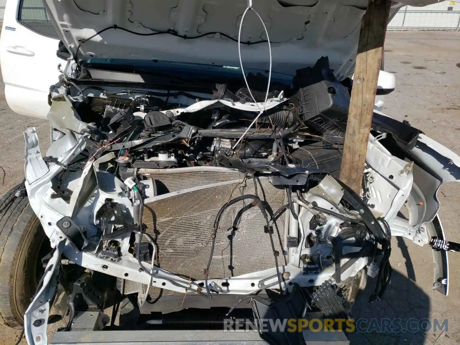 7 Photograph of a damaged car 5TFCZ5AN9KX180146 TOYOTA TACOMA 2019