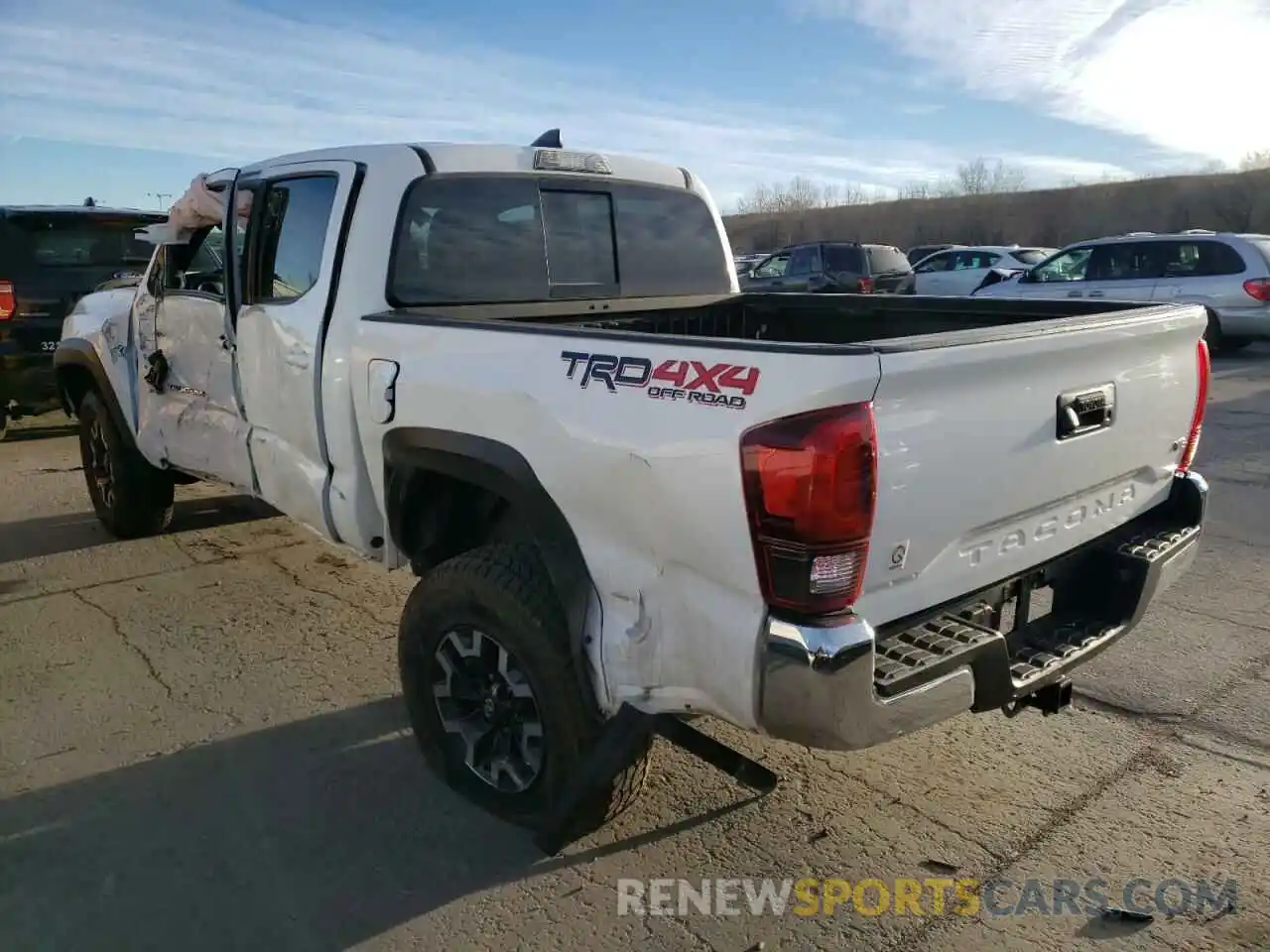 3 Photograph of a damaged car 5TFCZ5AN9KX184021 TOYOTA TACOMA 2019