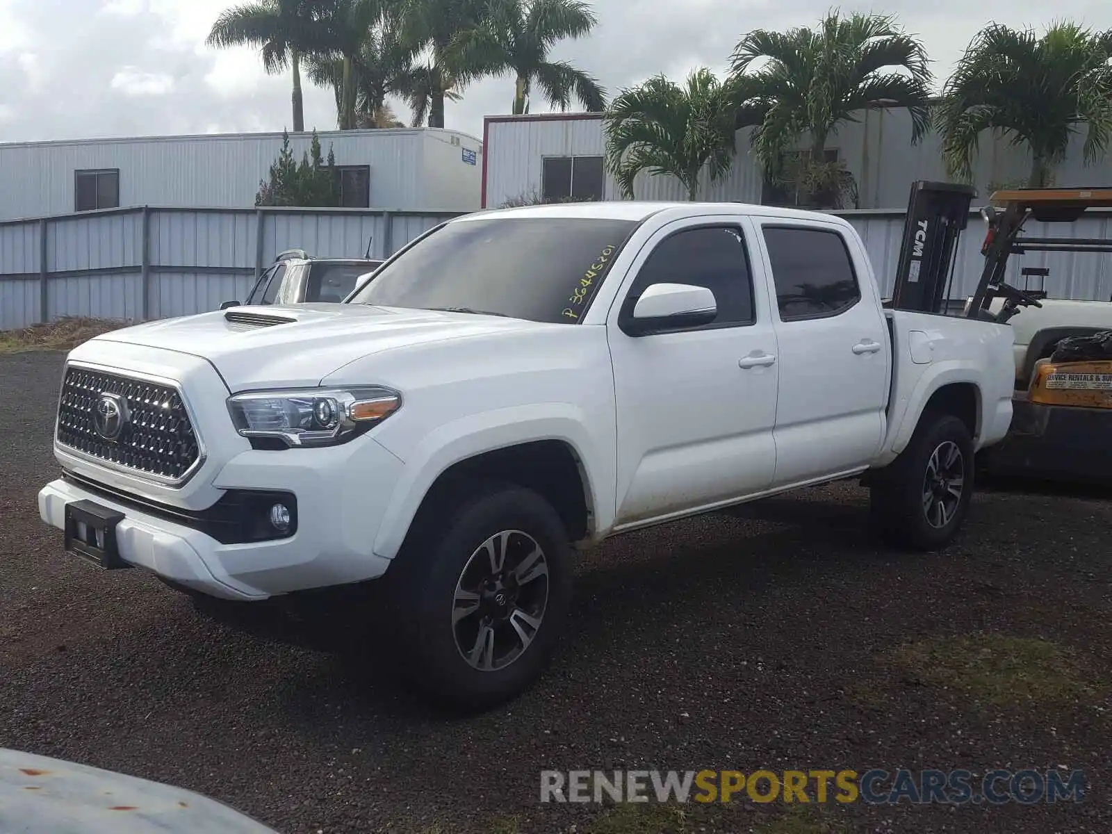 2 Photograph of a damaged car 5TFCZ5AN9KX186643 TOYOTA TACOMA 2019