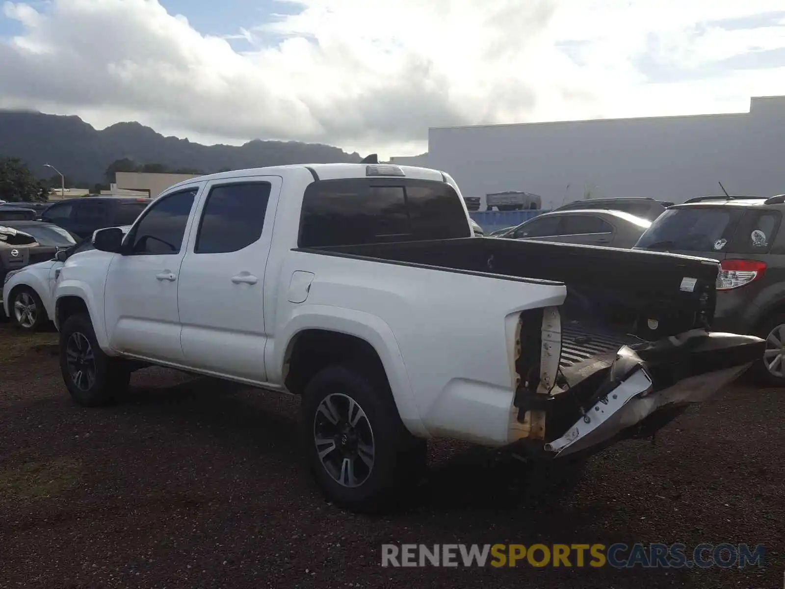 3 Photograph of a damaged car 5TFCZ5AN9KX186643 TOYOTA TACOMA 2019