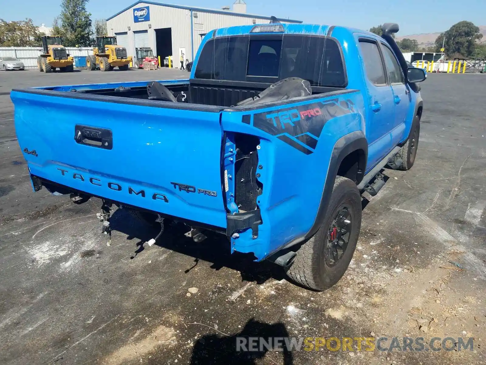 4 Фотография поврежденного автомобиля 5TFCZ5AN9KX188134 TOYOTA TACOMA 2019