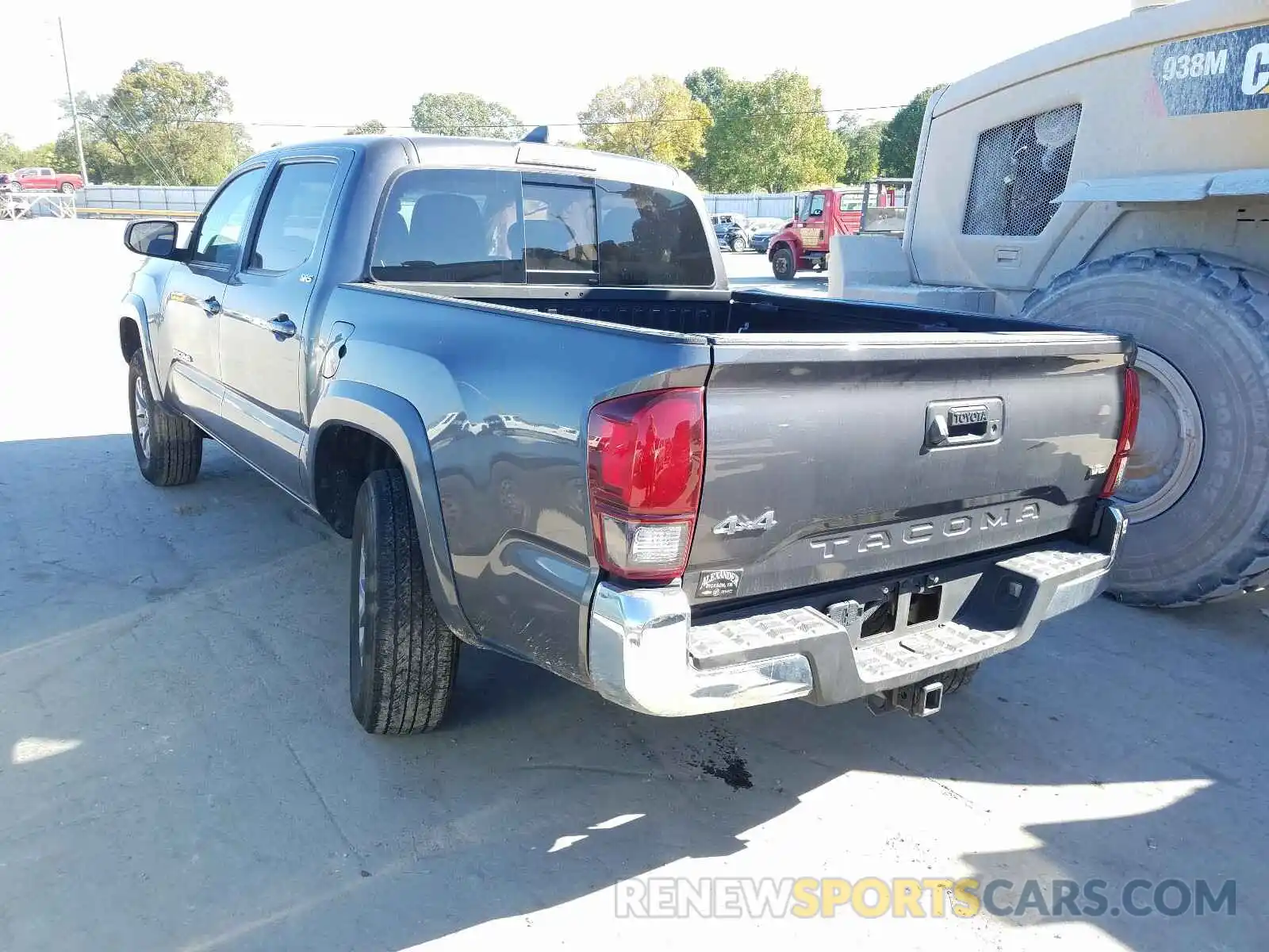 3 Photograph of a damaged car 5TFCZ5AN9KX192927 TOYOTA TACOMA 2019