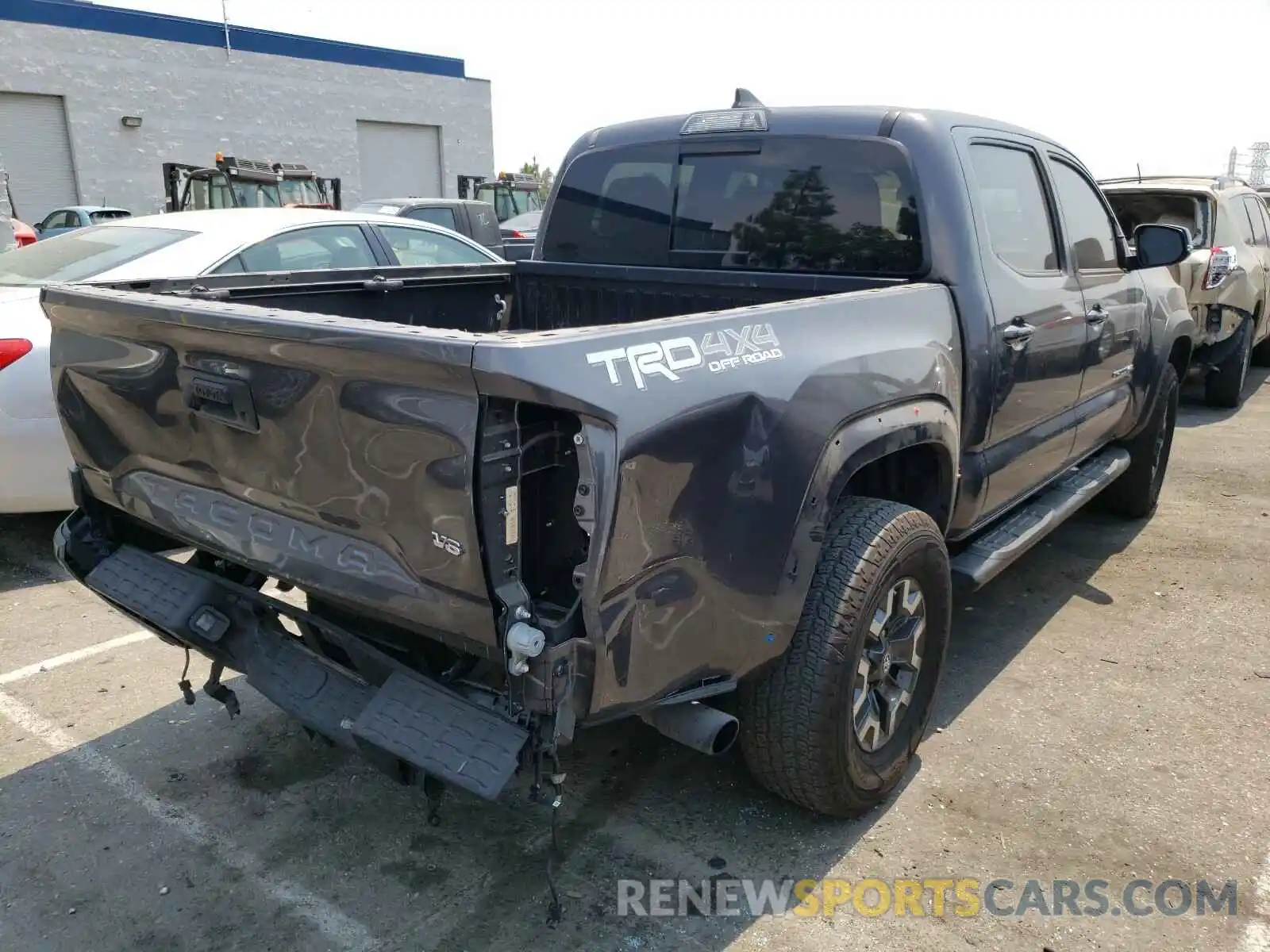 4 Photograph of a damaged car 5TFCZ5AN9KX194287 TOYOTA TACOMA 2019