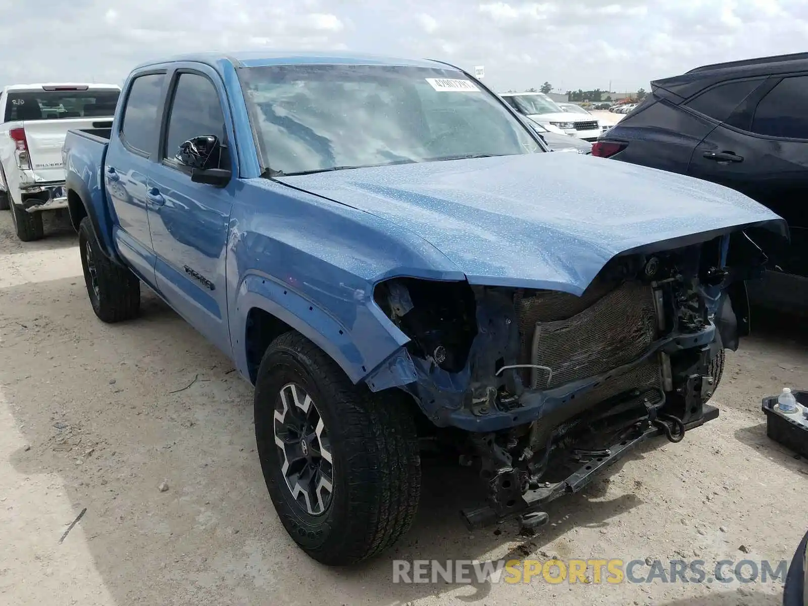 1 Photograph of a damaged car 5TFCZ5AN9KX194841 TOYOTA TACOMA 2019