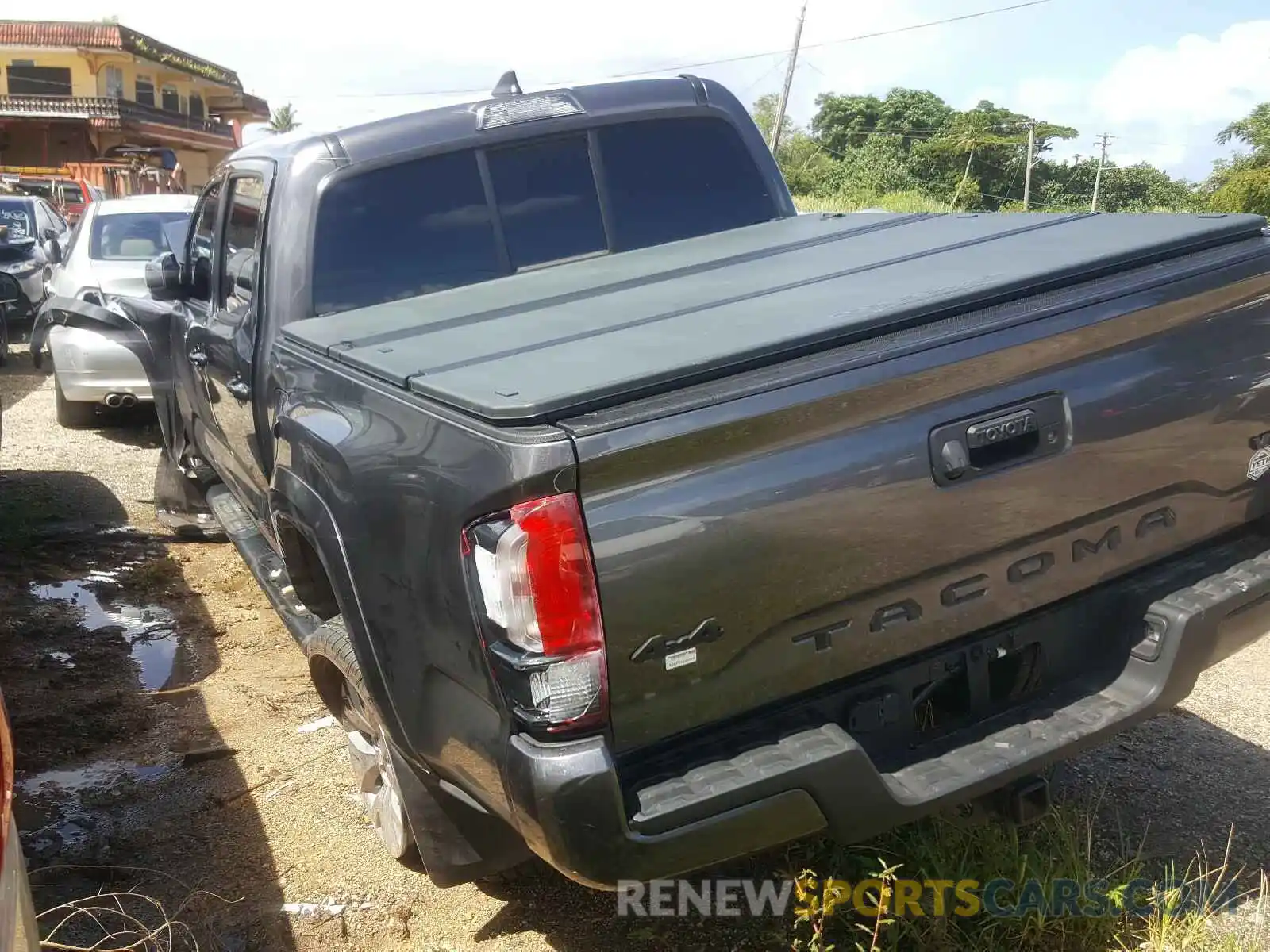 3 Photograph of a damaged car 5TFCZ5AN9KX197951 TOYOTA TACOMA 2019