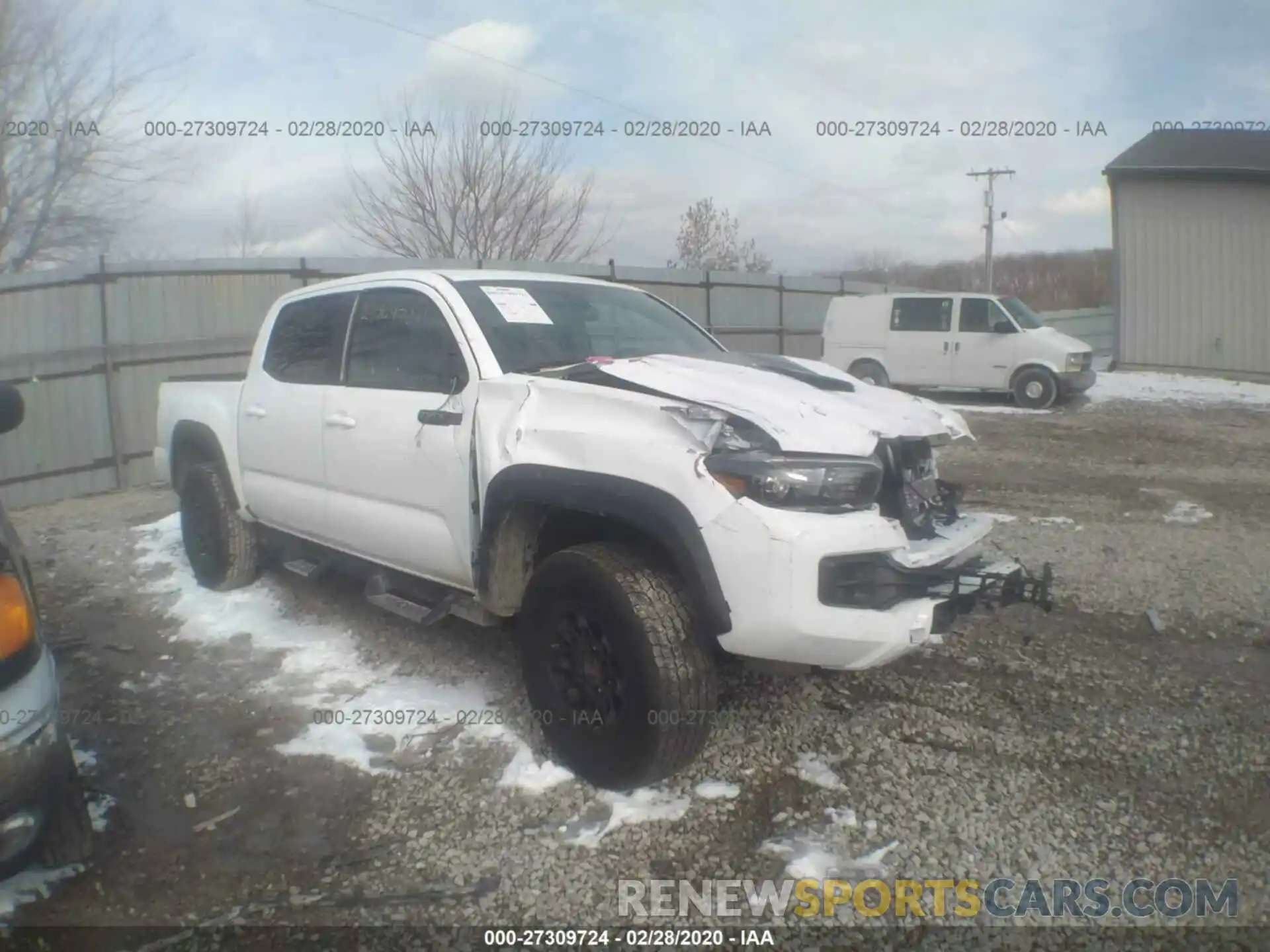 1 Photograph of a damaged car 5TFCZ5AN9KX199635 TOYOTA TACOMA 2019