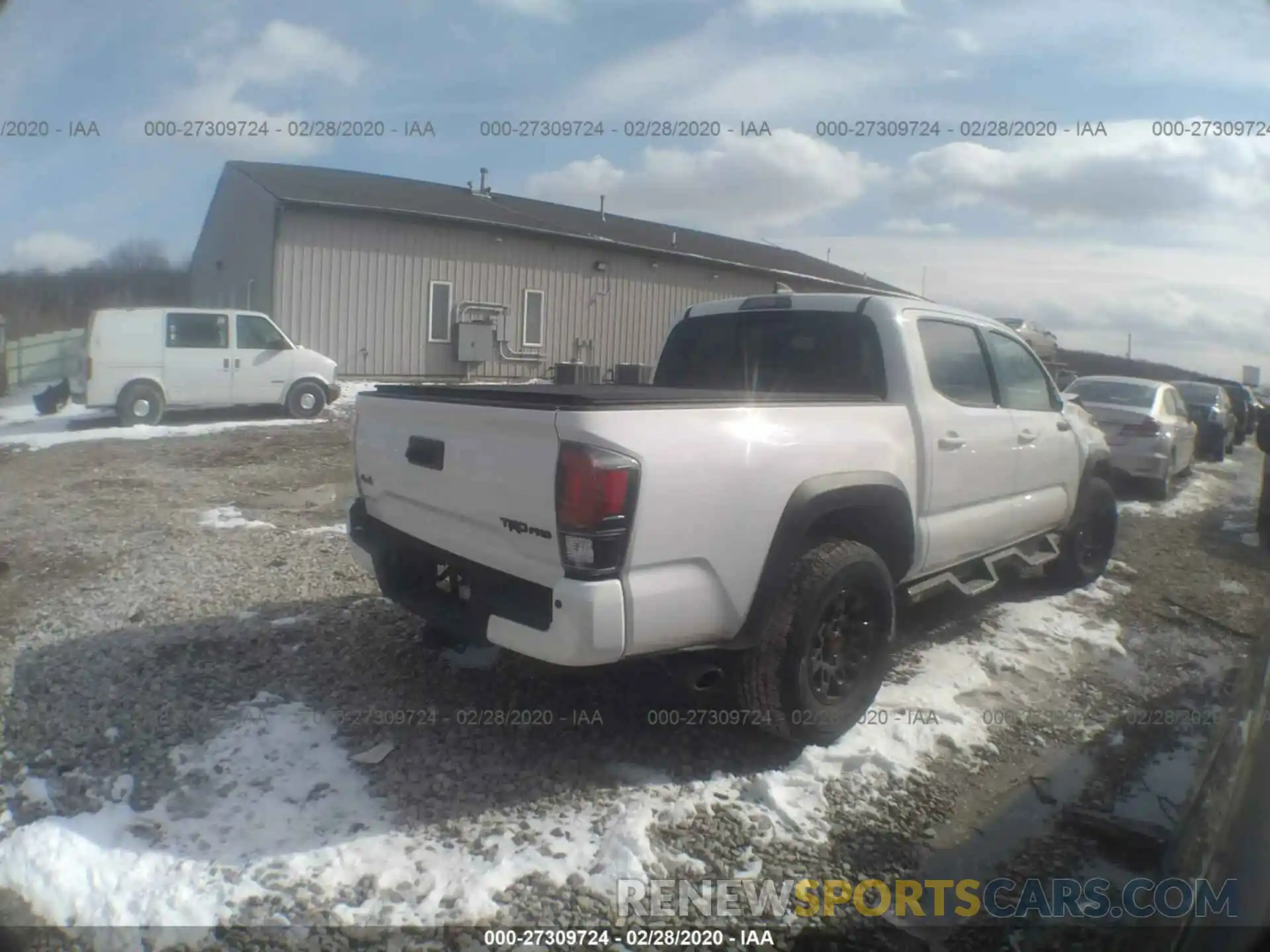 4 Photograph of a damaged car 5TFCZ5AN9KX199635 TOYOTA TACOMA 2019