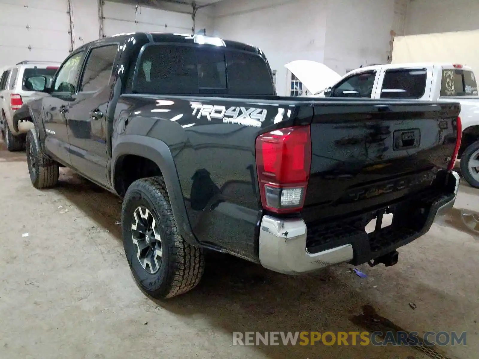 3 Photograph of a damaged car 5TFCZ5AN9KX199814 TOYOTA TACOMA 2019