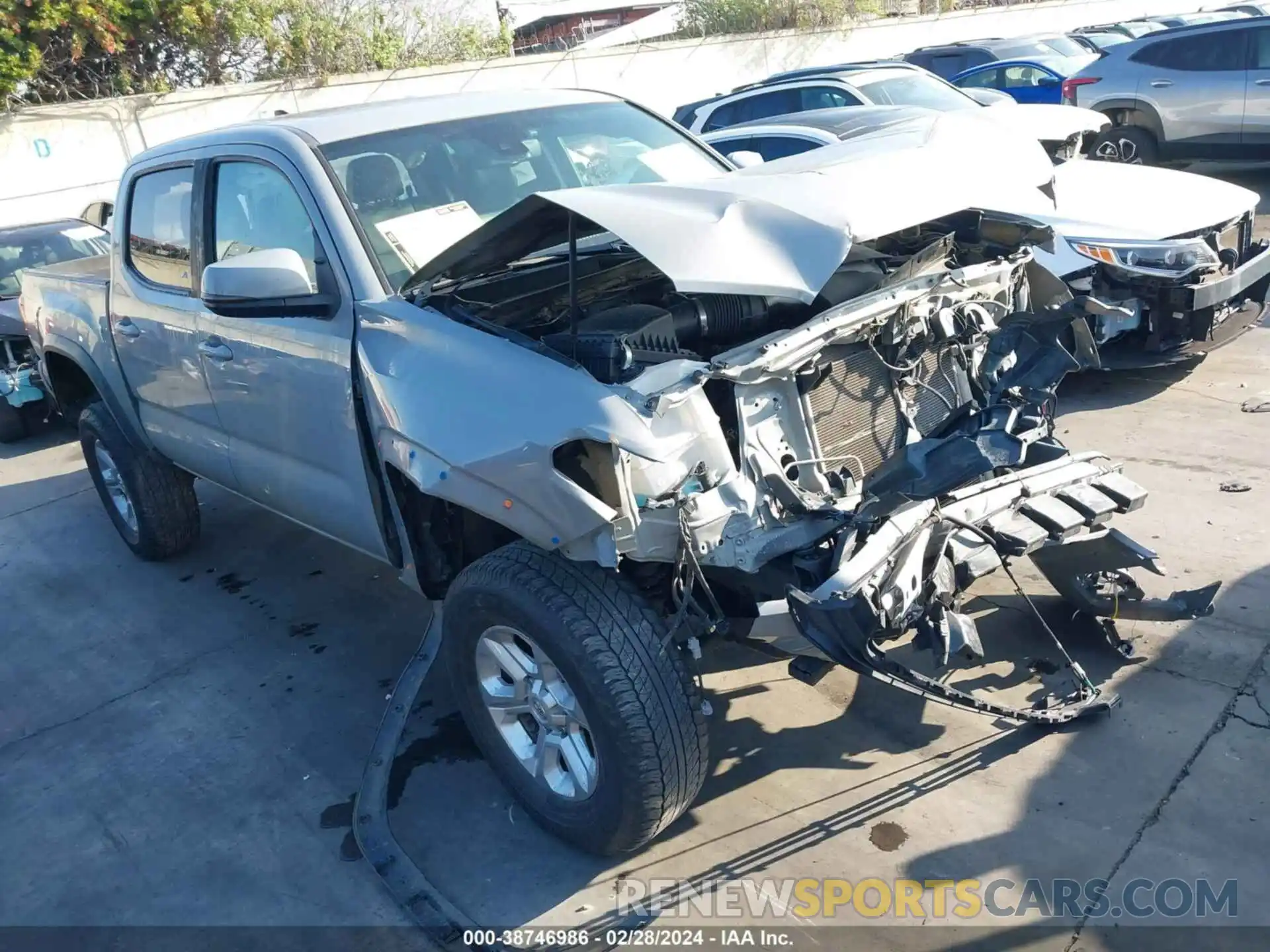 1 Photograph of a damaged car 5TFCZ5AN9KX200606 TOYOTA TACOMA 2019