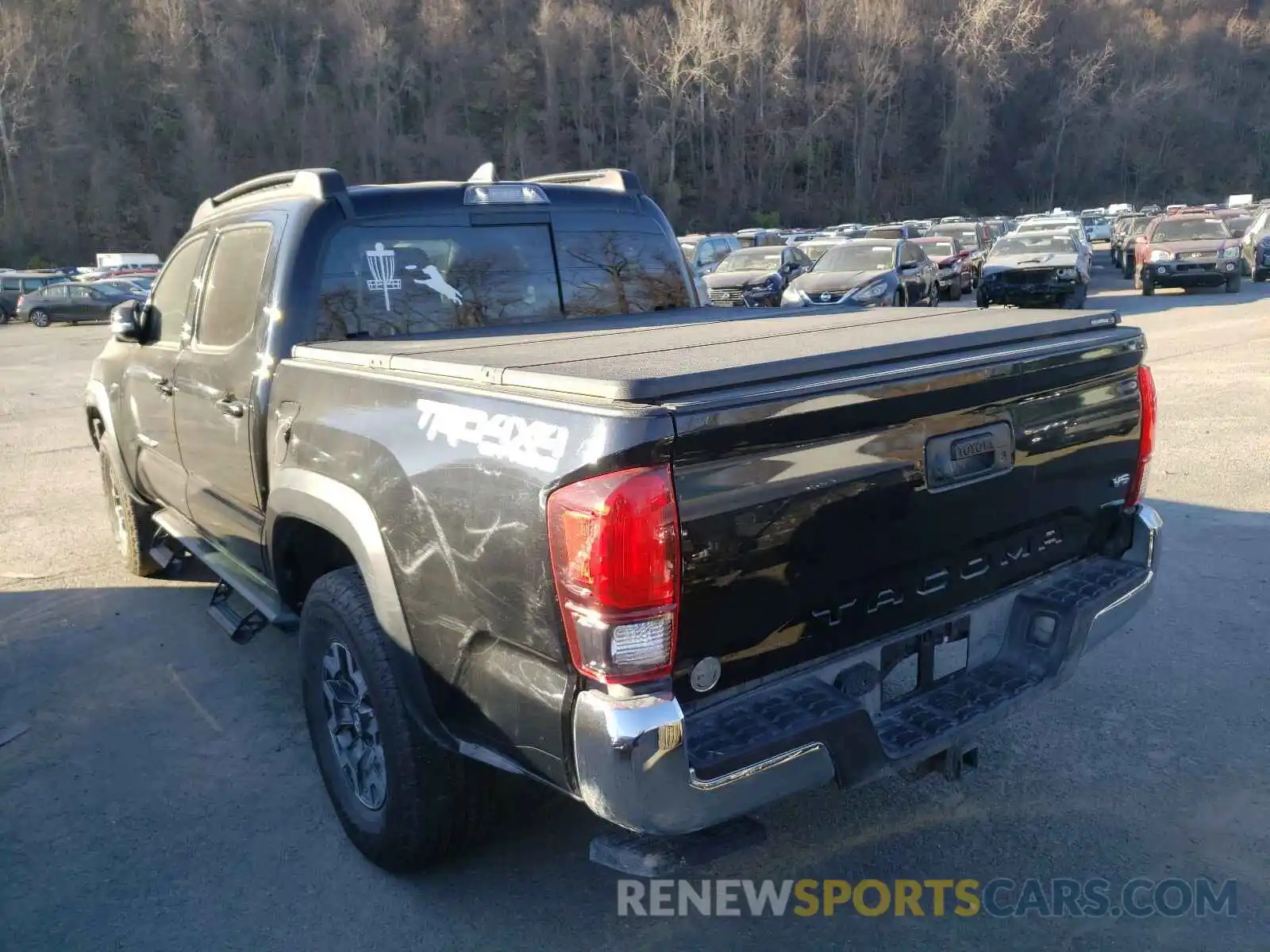 3 Photograph of a damaged car 5TFCZ5AN9KX204140 TOYOTA TACOMA 2019