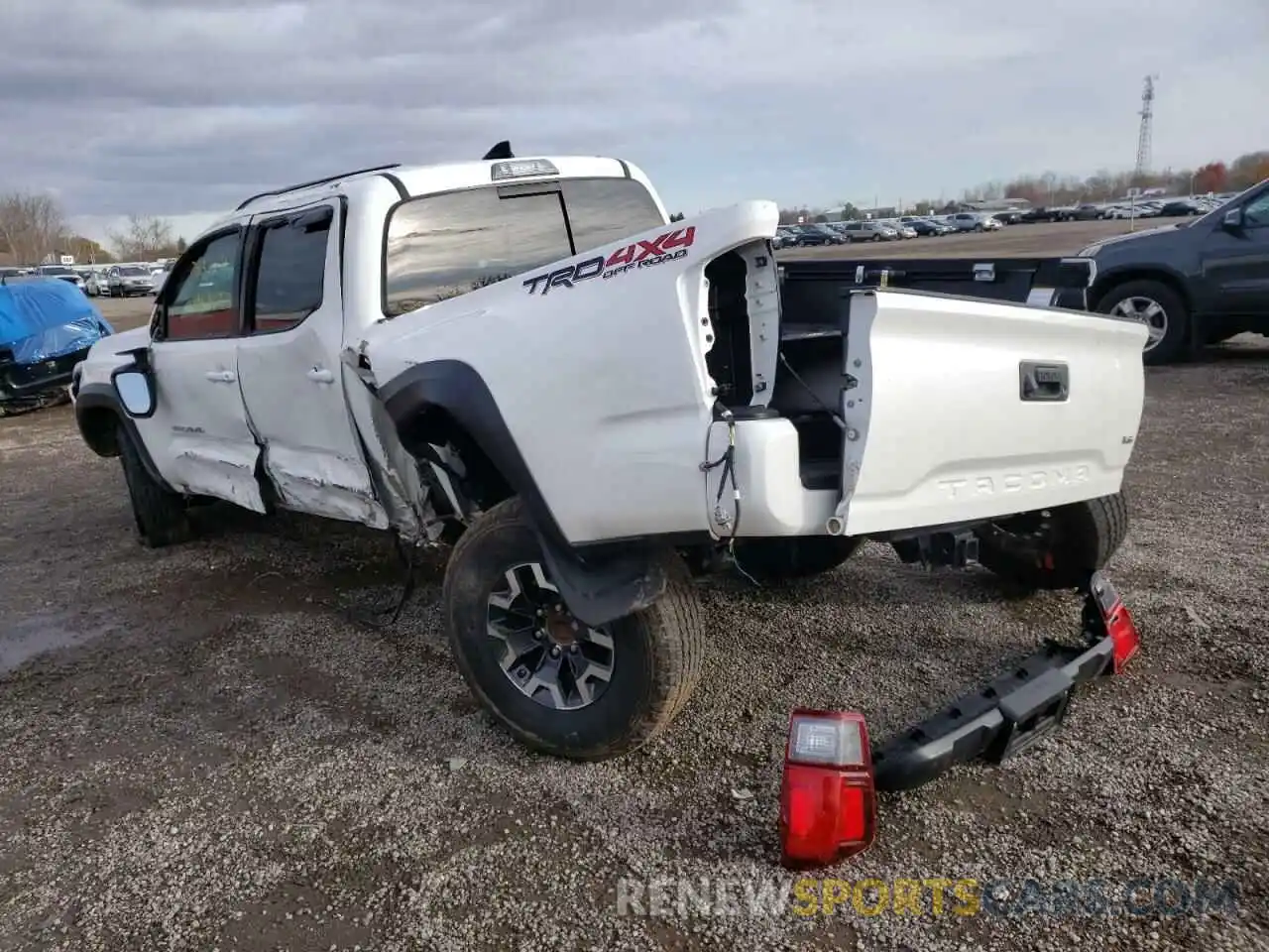 3 Photograph of a damaged car 5TFCZ5AN9KX205210 TOYOTA TACOMA 2019