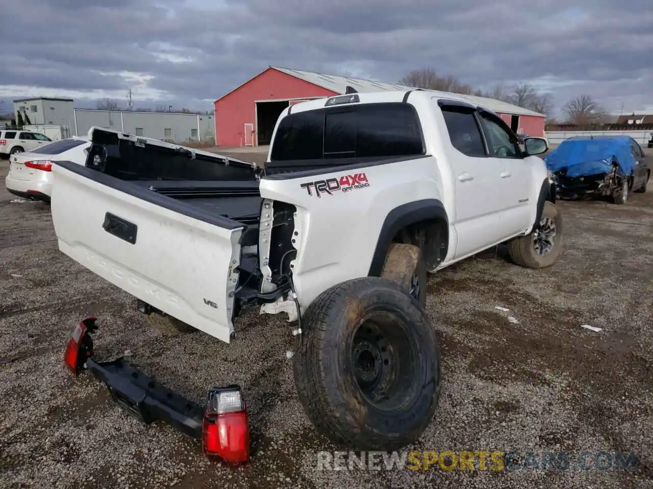 4 Photograph of a damaged car 5TFCZ5AN9KX205210 TOYOTA TACOMA 2019