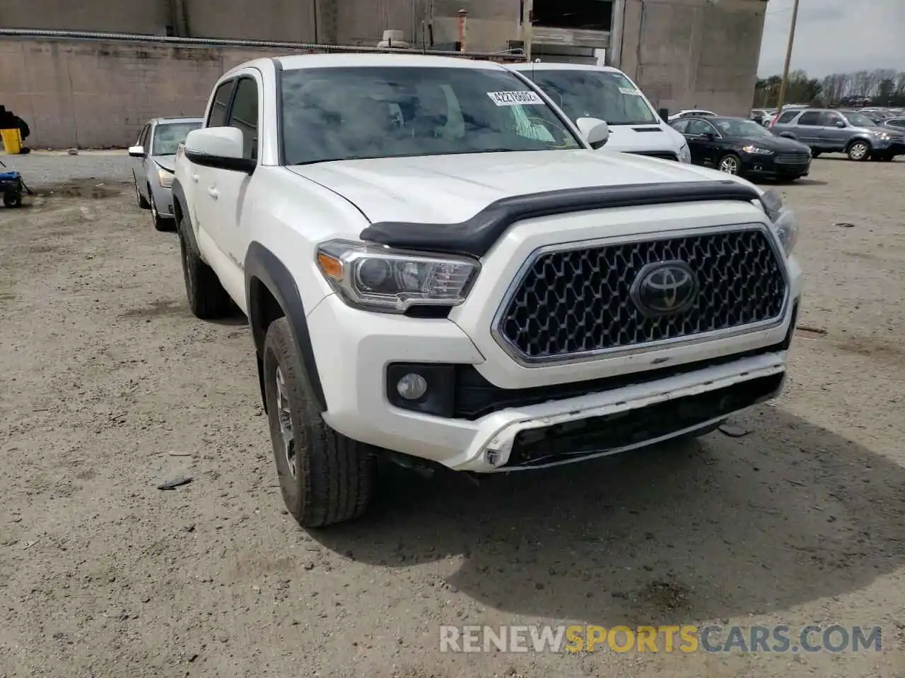 9 Фотография поврежденного автомобиля 5TFCZ5AN9KX210973 TOYOTA TACOMA 2019