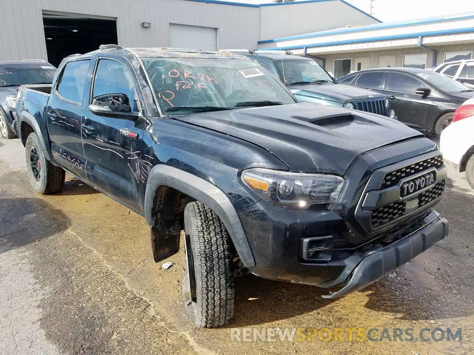 1 Photograph of a damaged car 5TFCZ5AN9KX211511 TOYOTA TACOMA 2019