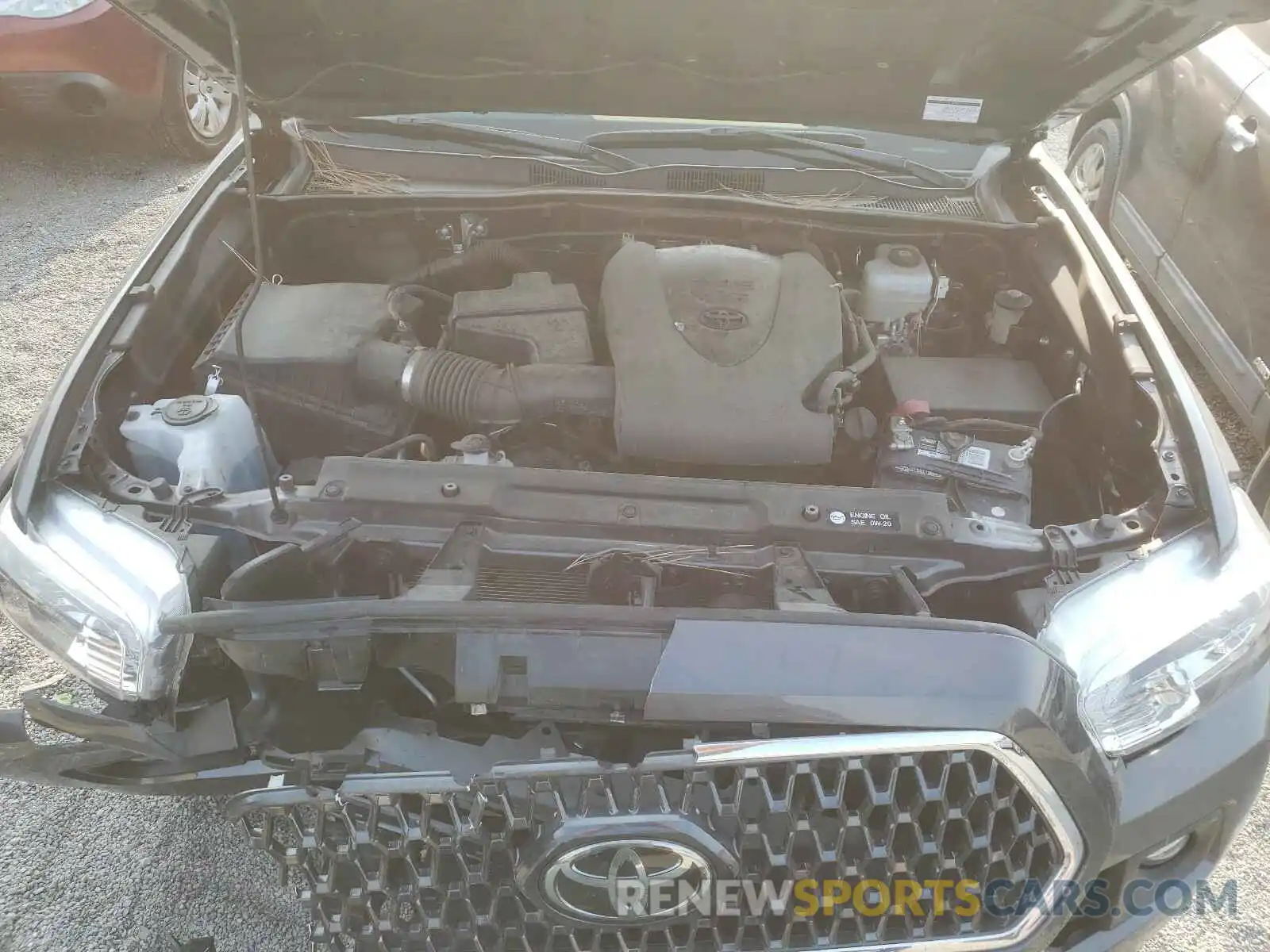 7 Photograph of a damaged car 5TFCZ5ANXKX168264 TOYOTA TACOMA 2019