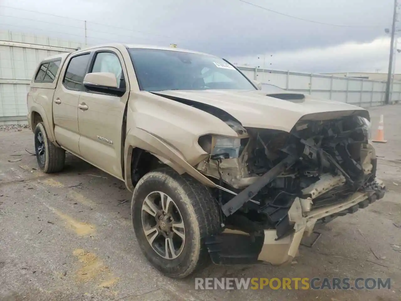 1 Photograph of a damaged car 5TFCZ5ANXKX169057 TOYOTA TACOMA 2019