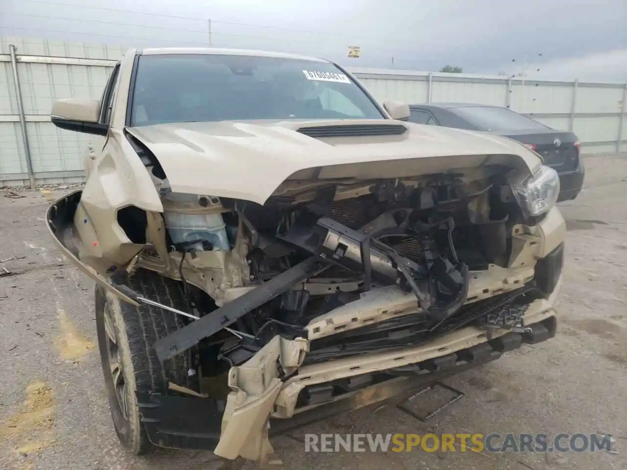 9 Photograph of a damaged car 5TFCZ5ANXKX169057 TOYOTA TACOMA 2019