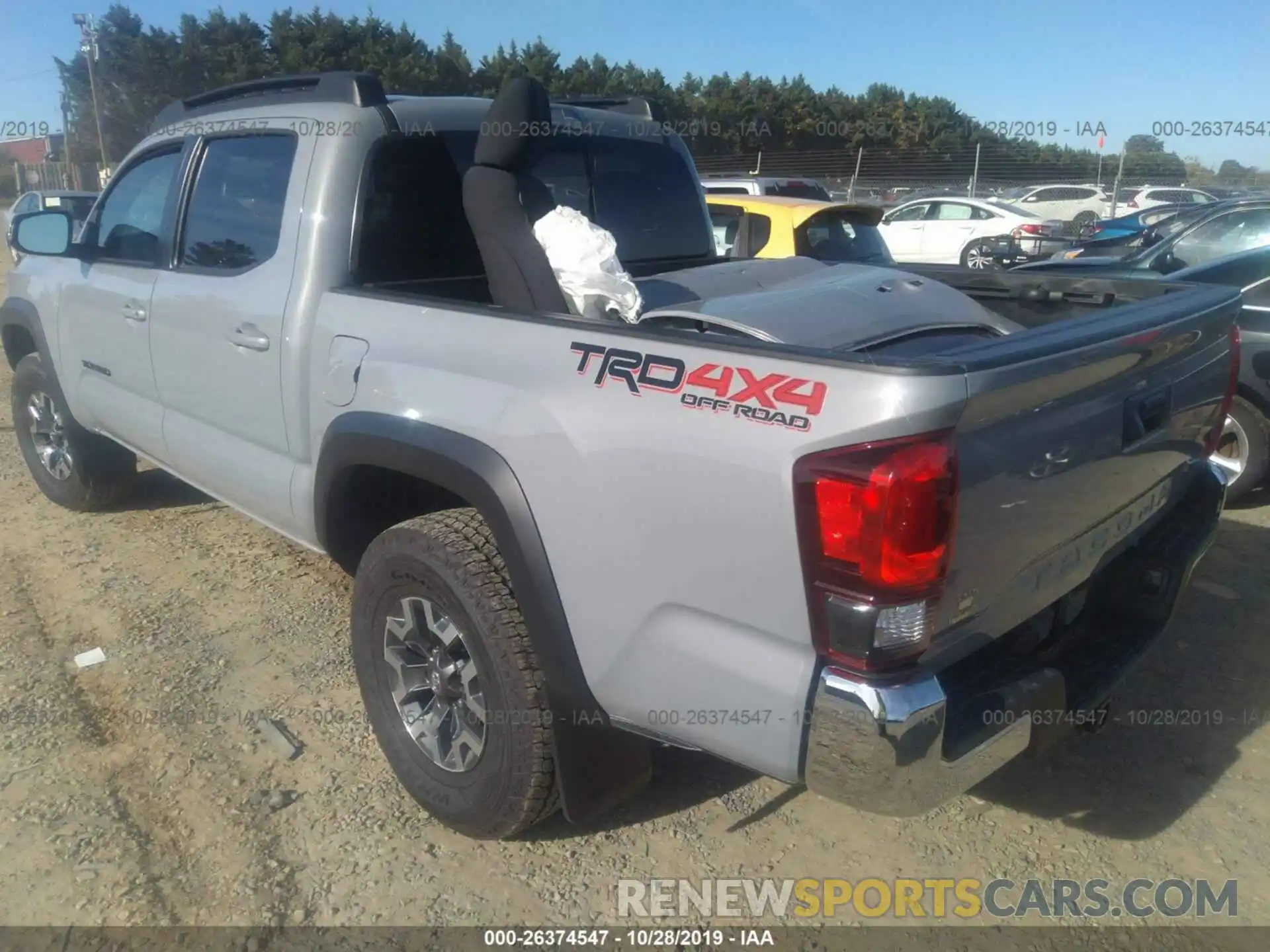 3 Фотография поврежденного автомобиля 5TFCZ5ANXKX180849 TOYOTA TACOMA 2019