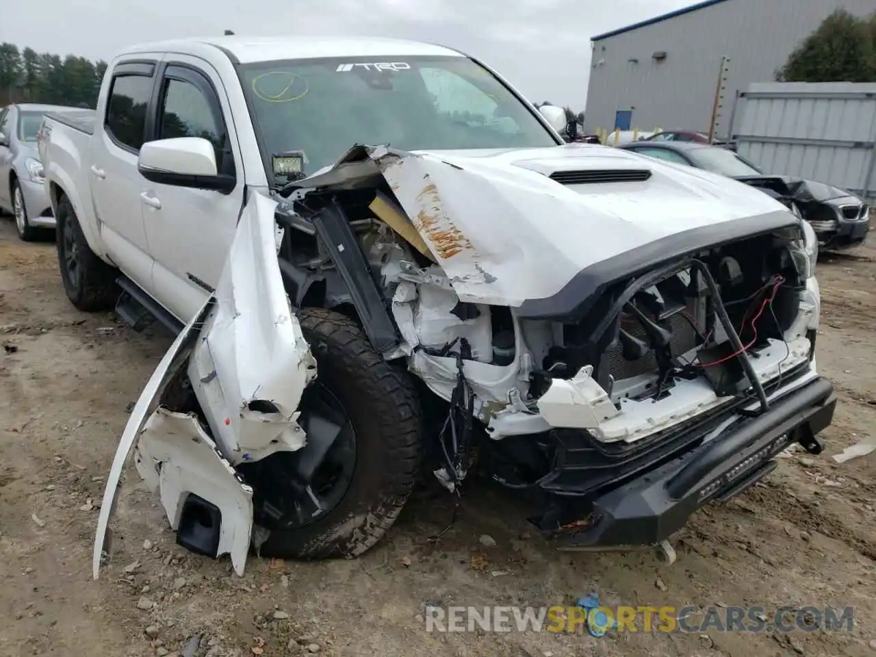 1 Photograph of a damaged car 5TFCZ5ANXKX181953 TOYOTA TACOMA 2019