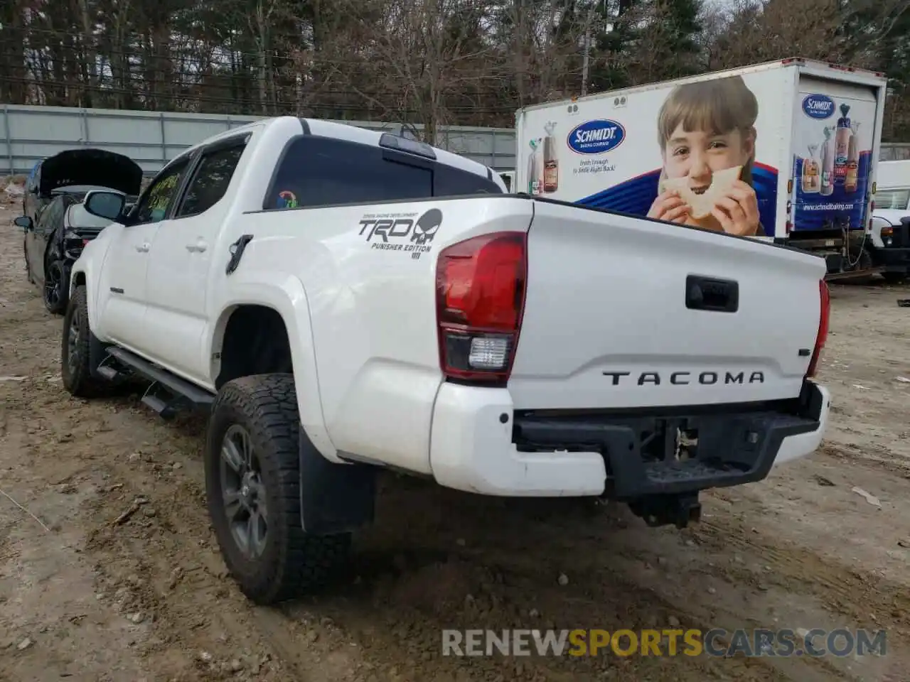 3 Photograph of a damaged car 5TFCZ5ANXKX181953 TOYOTA TACOMA 2019