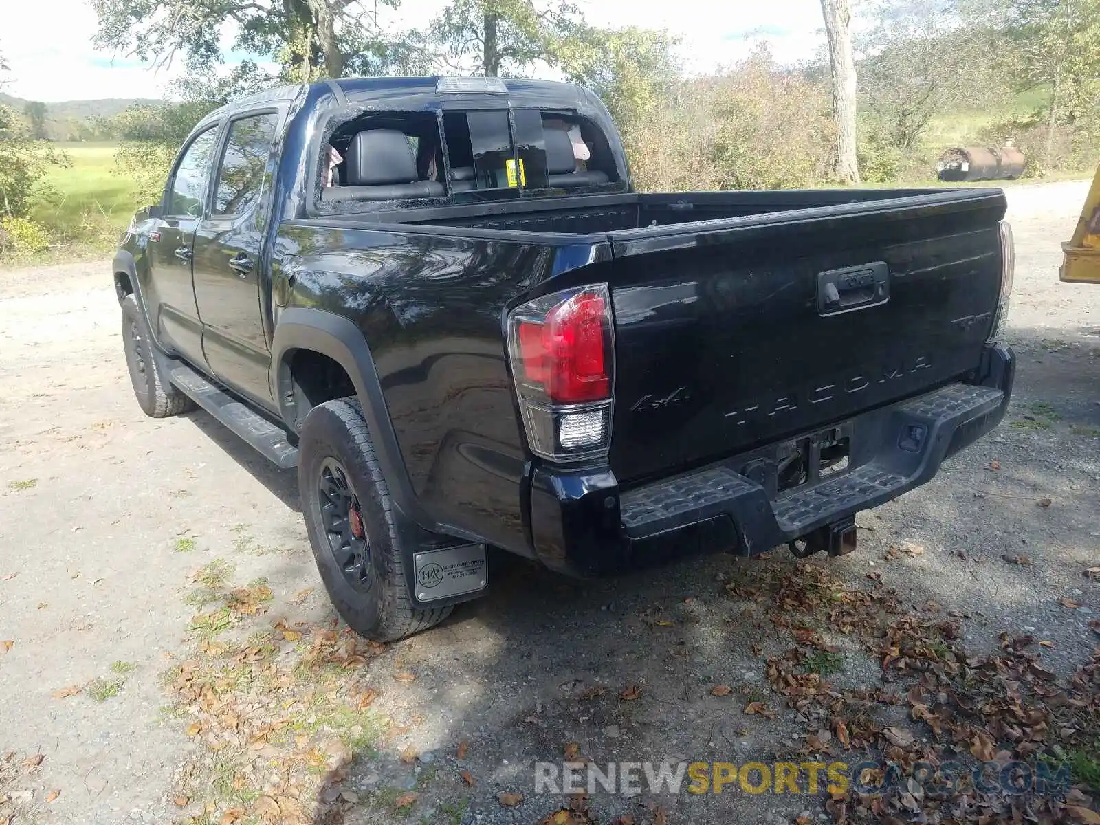 3 Photograph of a damaged car 5TFCZ5ANXKX187994 TOYOTA TACOMA 2019