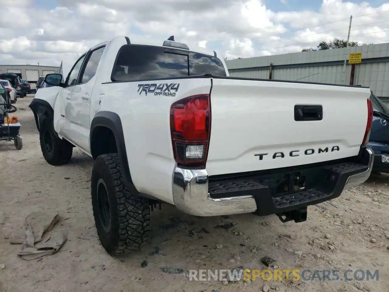 3 Photograph of a damaged car 5TFCZ5ANXKX192323 TOYOTA TACOMA 2019