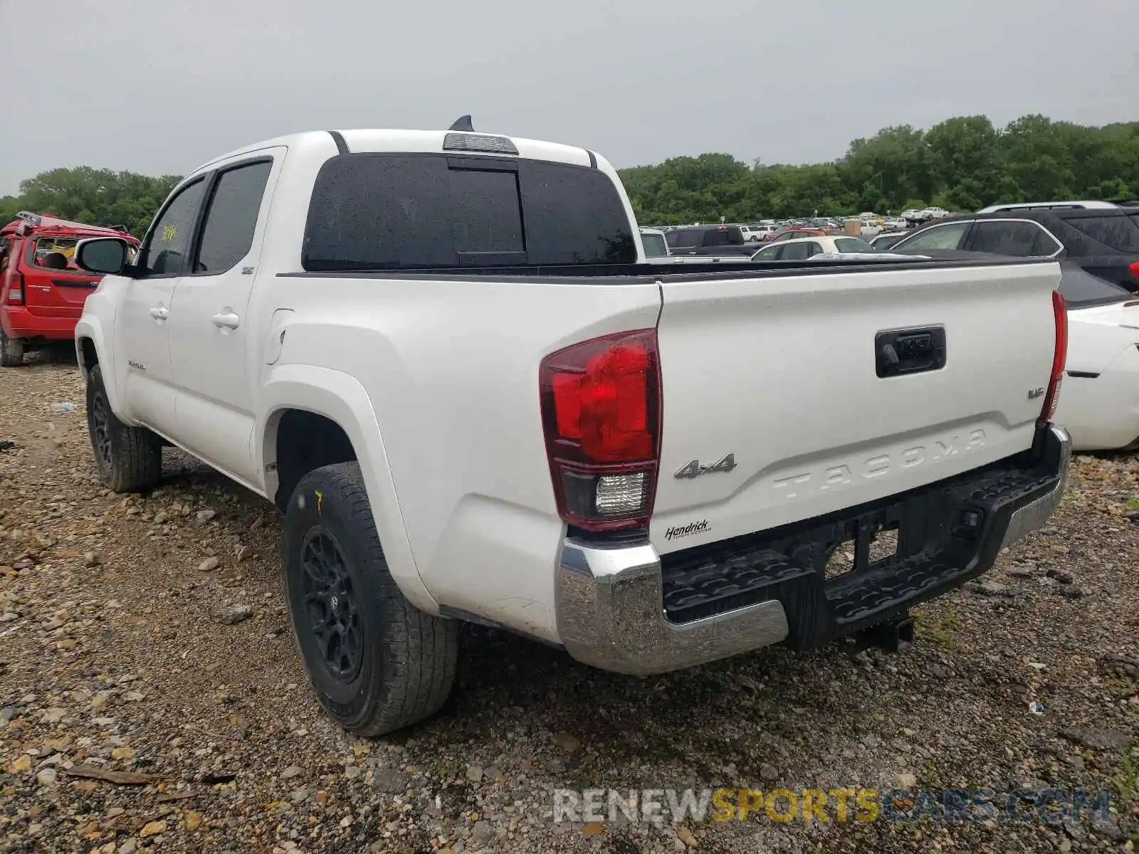 3 Photograph of a damaged car 5TFCZ5ANXKX192385 TOYOTA TACOMA 2019