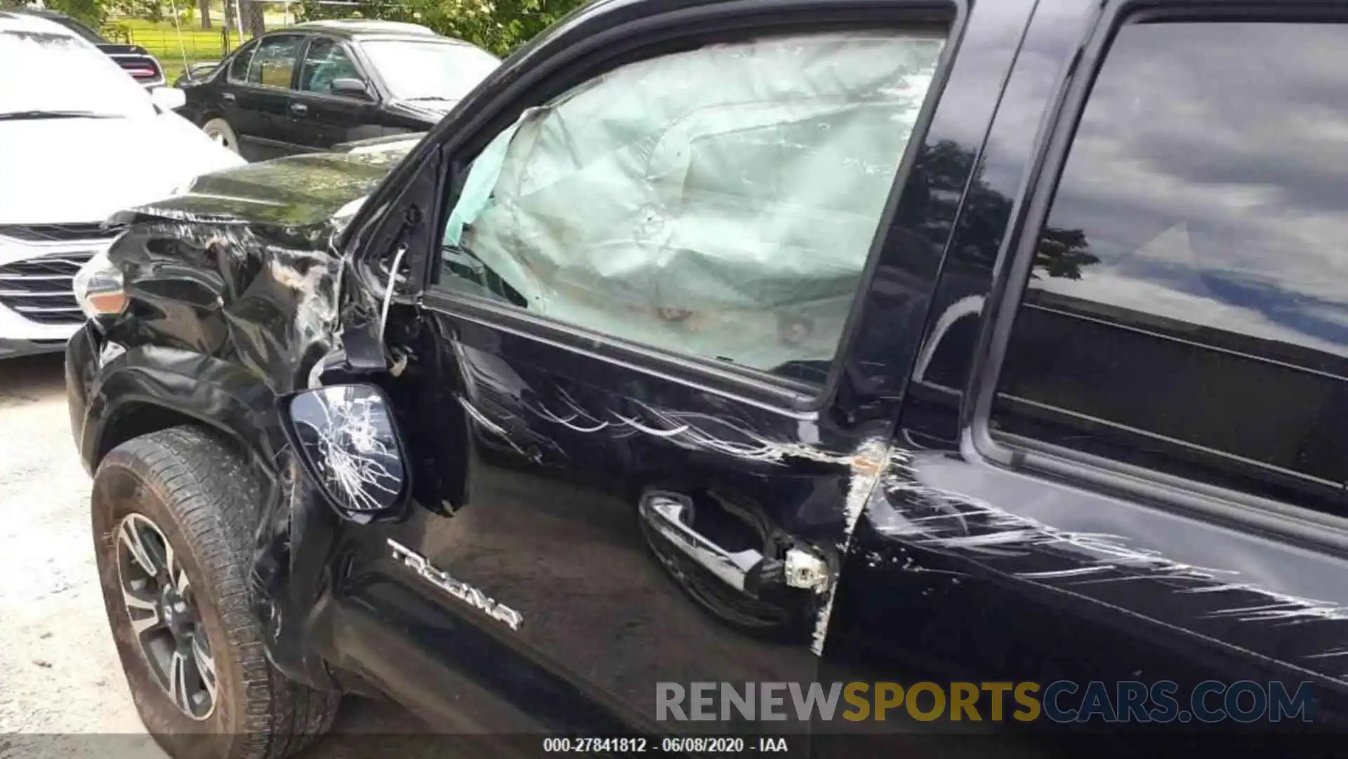 6 Photograph of a damaged car 5TFCZ5ANXKX192774 TOYOTA TACOMA 2019