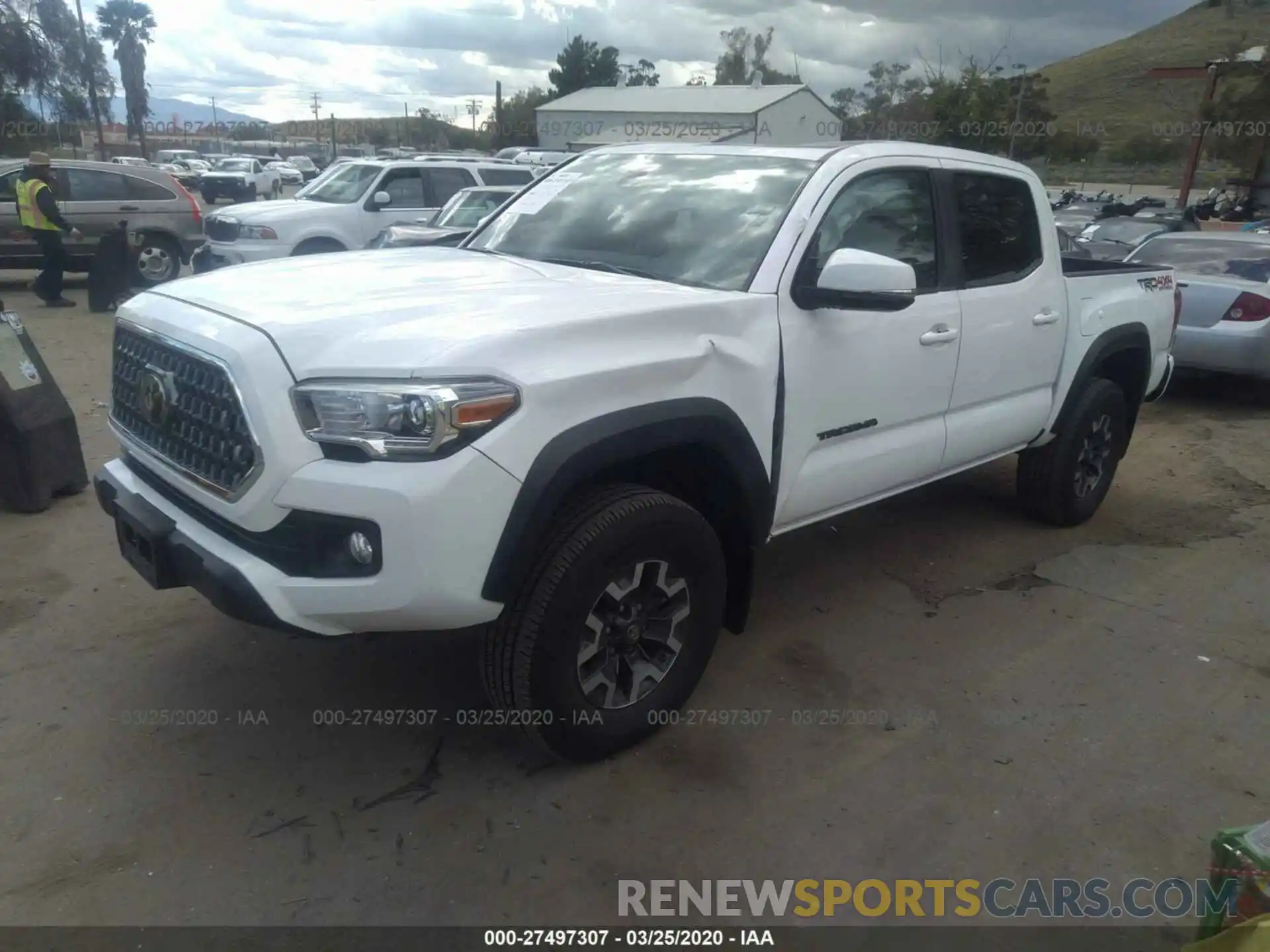 2 Photograph of a damaged car 5TFCZ5ANXKX194816 TOYOTA TACOMA 2019