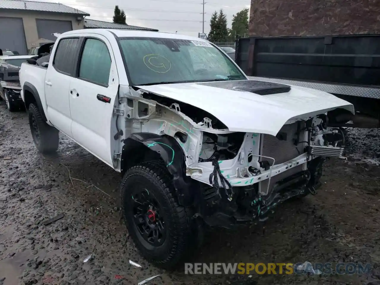 1 Photograph of a damaged car 5TFCZ5ANXKX196470 TOYOTA TACOMA 2019