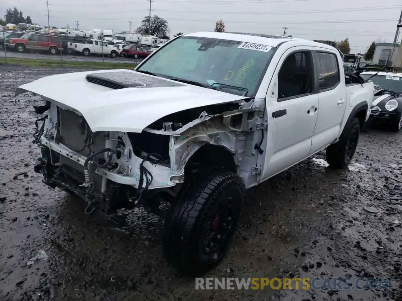 2 Photograph of a damaged car 5TFCZ5ANXKX196470 TOYOTA TACOMA 2019