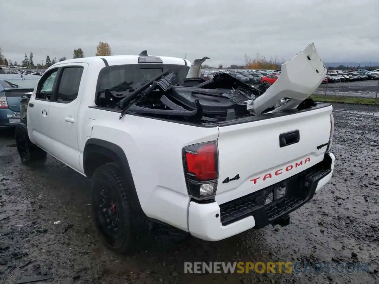 3 Photograph of a damaged car 5TFCZ5ANXKX196470 TOYOTA TACOMA 2019