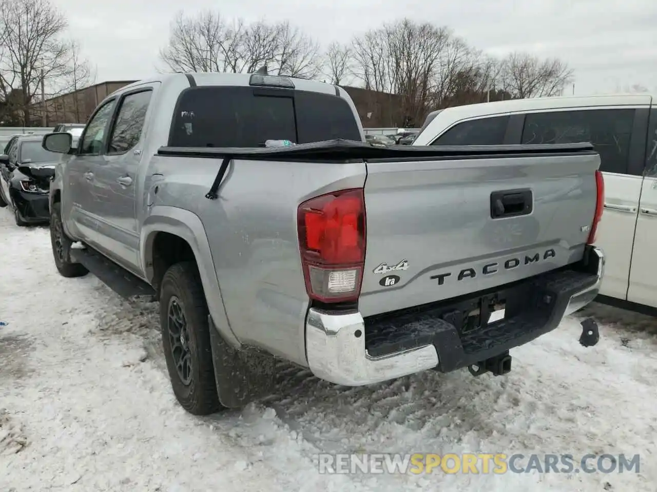 3 Фотография поврежденного автомобиля 5TFCZ5ANXKX197540 TOYOTA TACOMA 2019