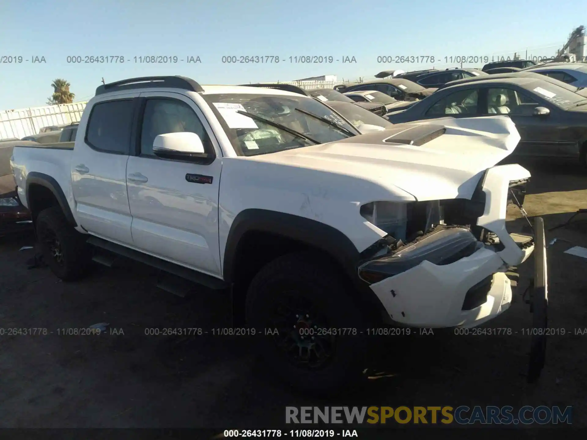 1 Photograph of a damaged car 5TFCZ5ANXKX198414 TOYOTA TACOMA 2019