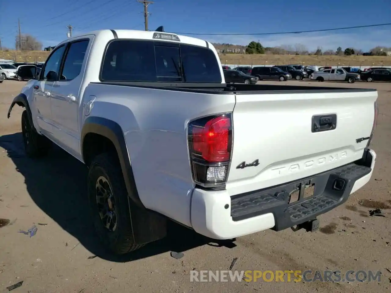 3 Фотография поврежденного автомобиля 5TFCZ5ANXKX202767 TOYOTA TACOMA 2019