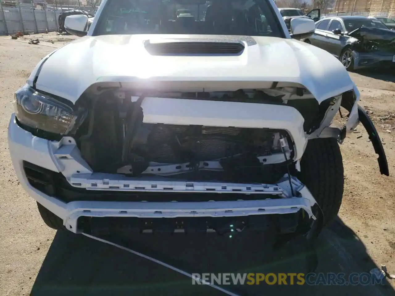 9 Photograph of a damaged car 5TFCZ5ANXKX202767 TOYOTA TACOMA 2019