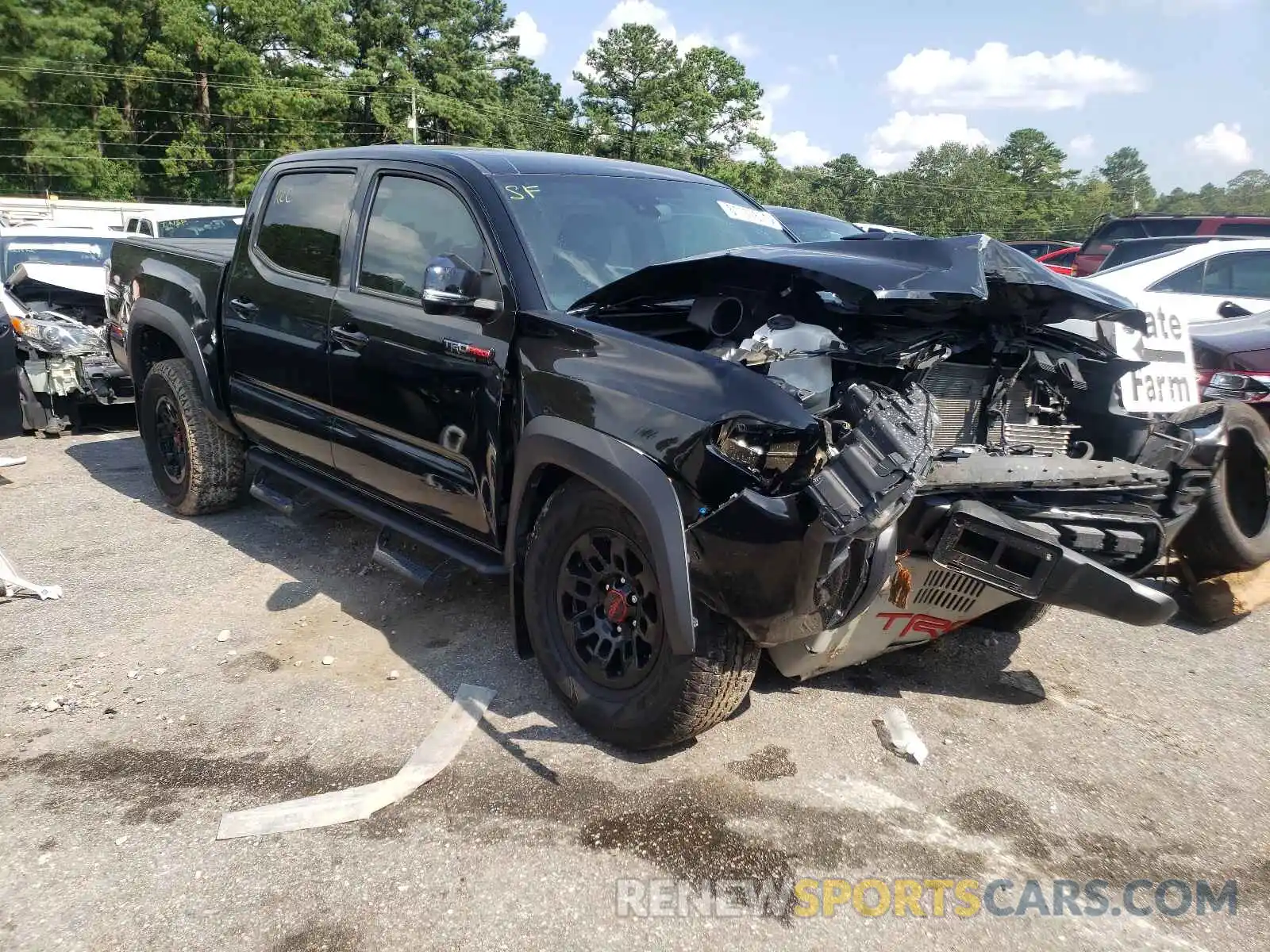 1 Photograph of a damaged car 5TFCZ5ANXKX206611 TOYOTA TACOMA 2019