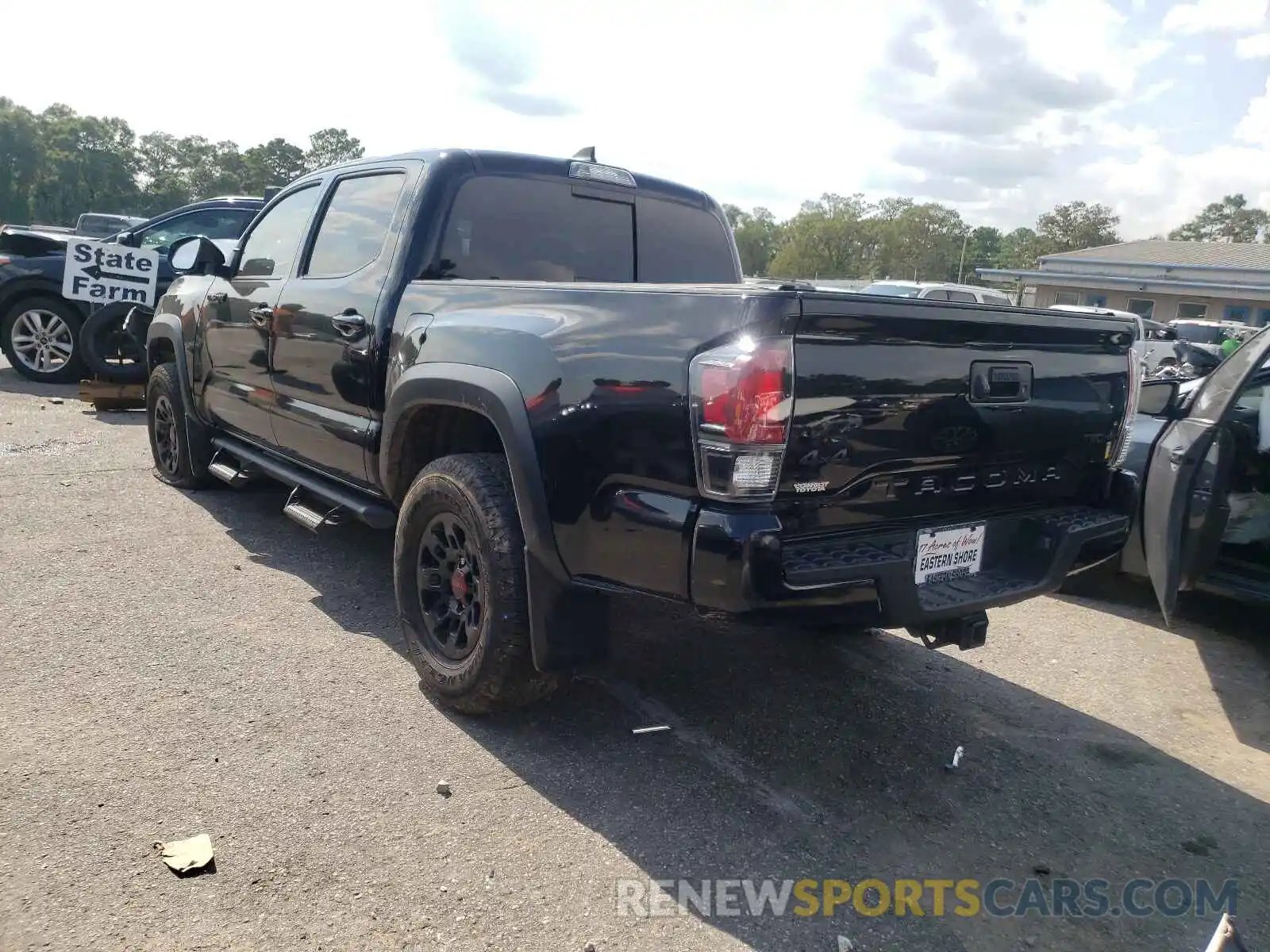 3 Photograph of a damaged car 5TFCZ5ANXKX206611 TOYOTA TACOMA 2019