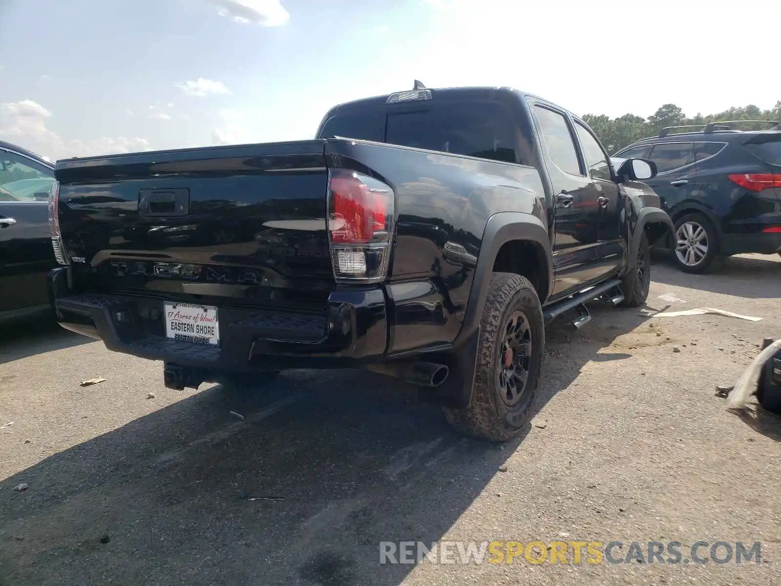 4 Фотография поврежденного автомобиля 5TFCZ5ANXKX206611 TOYOTA TACOMA 2019