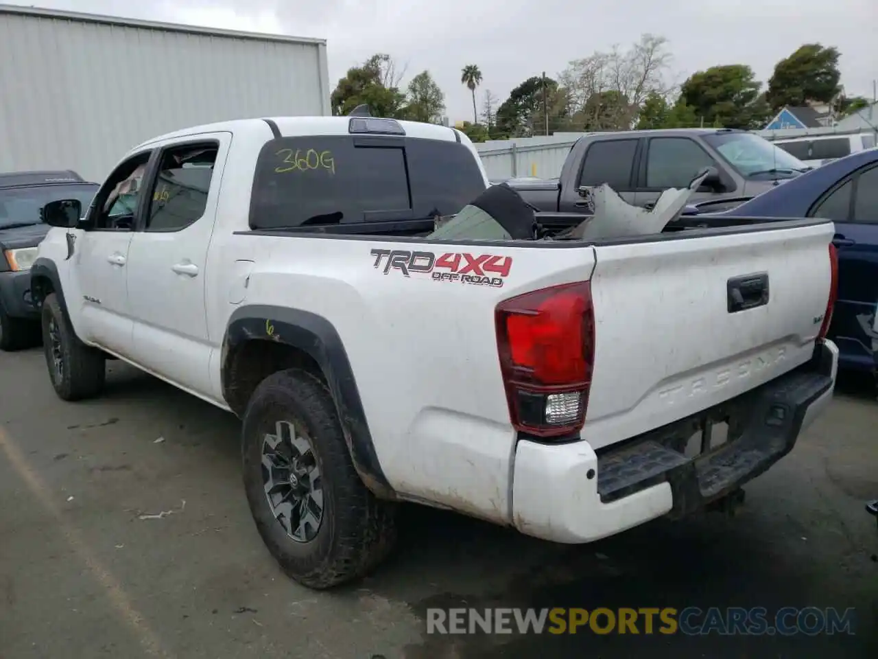 3 Фотография поврежденного автомобиля 5TFCZ5ANXKX207015 TOYOTA TACOMA 2019