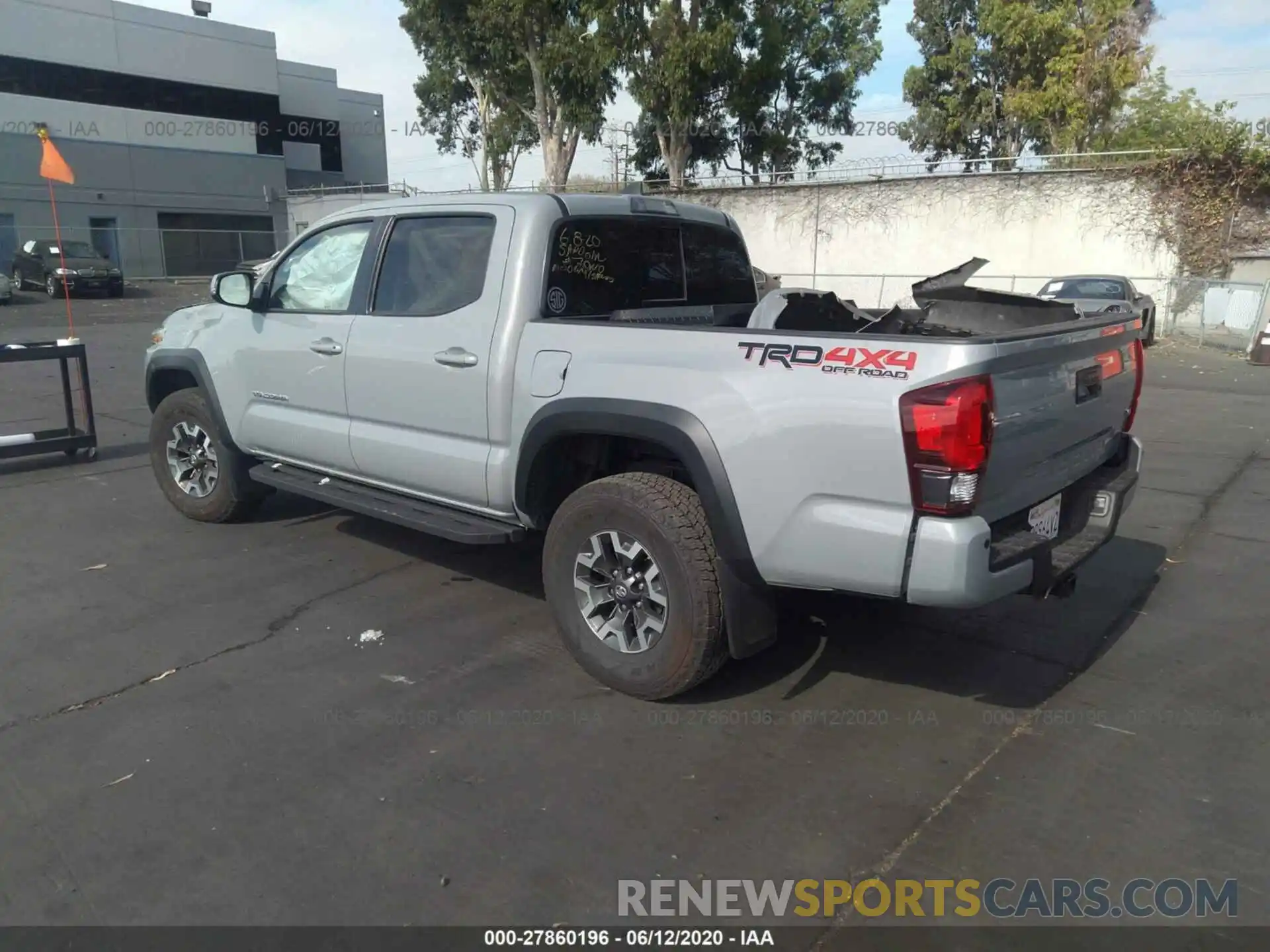 3 Photograph of a damaged car 5TFCZ5ANXKX208746 TOYOTA TACOMA 2019